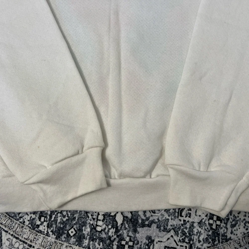 Rare Vintage 90s/y2k Tigger Winnie the Pooh White Long Sleeve Sweatshirt-Size L